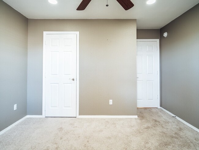 Building Photo - 440 Spicewood Trail
