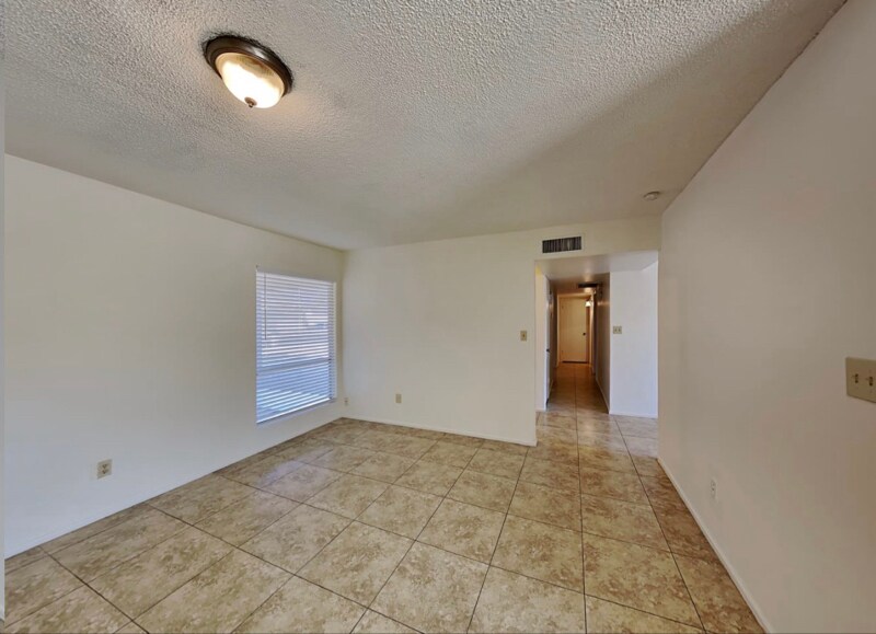 Building Photo - 376 Stone Fly Rd