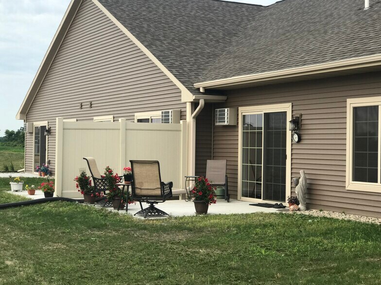 Private patio - 504 Jefferson St