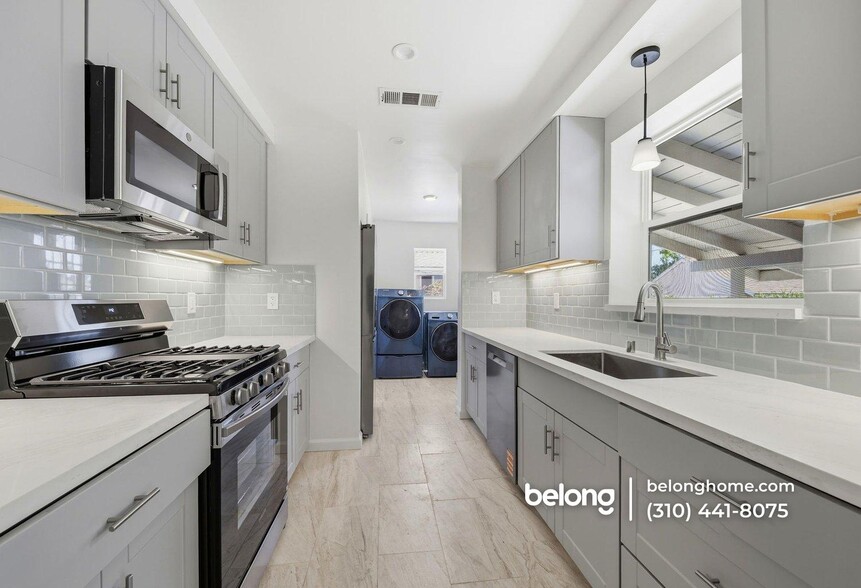 Building Photo - 8133 Gentry Ave