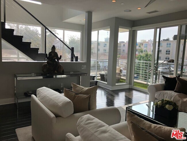 Building Photo - 12003 Emery Ln