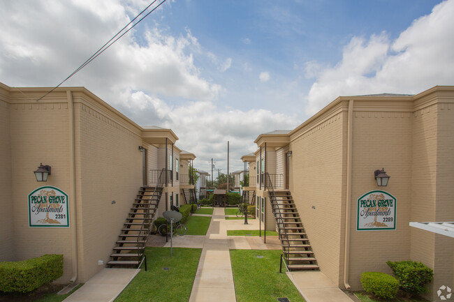 Building Photo - Pecan Grove - Studio