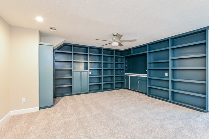 Building Photo - 11818 Oakcroft Dr