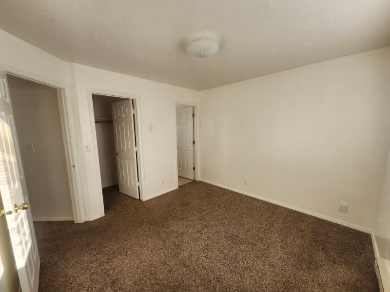 Building Photo - 2140 Elizabeth Blvd