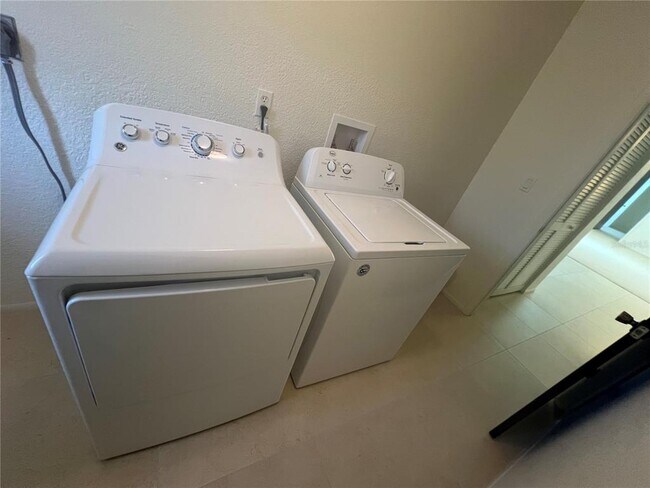 Building Photo - 21212 Burkhart Dr