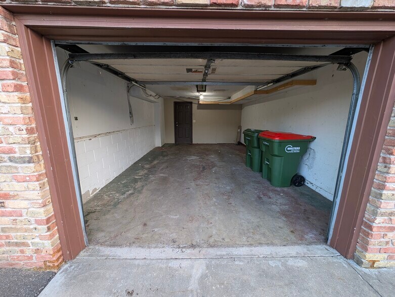 Building Photo - 2712 109th Ln NW