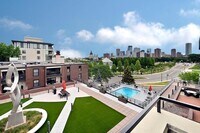 Building Photo - 48 Groveland Terrace