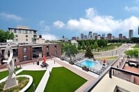 Building Photo - 48 Groveland Terrace