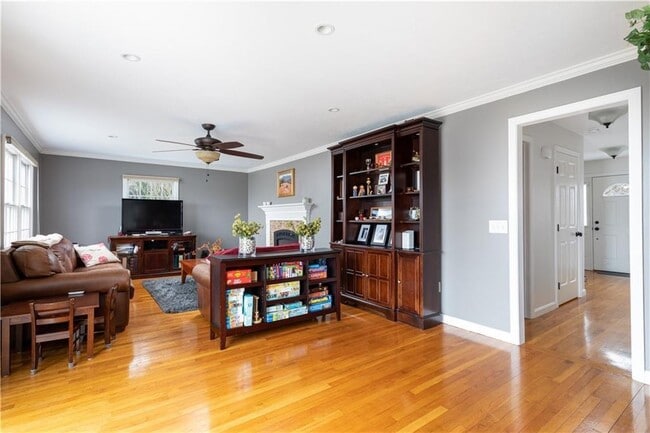 Building Photo - 45 Windstone Dr