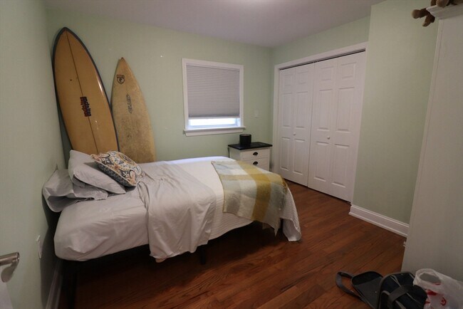 Building Photo - 1495 Hyde Park Ave