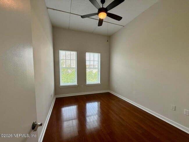 Building Photo - 1661 Riverside Ave