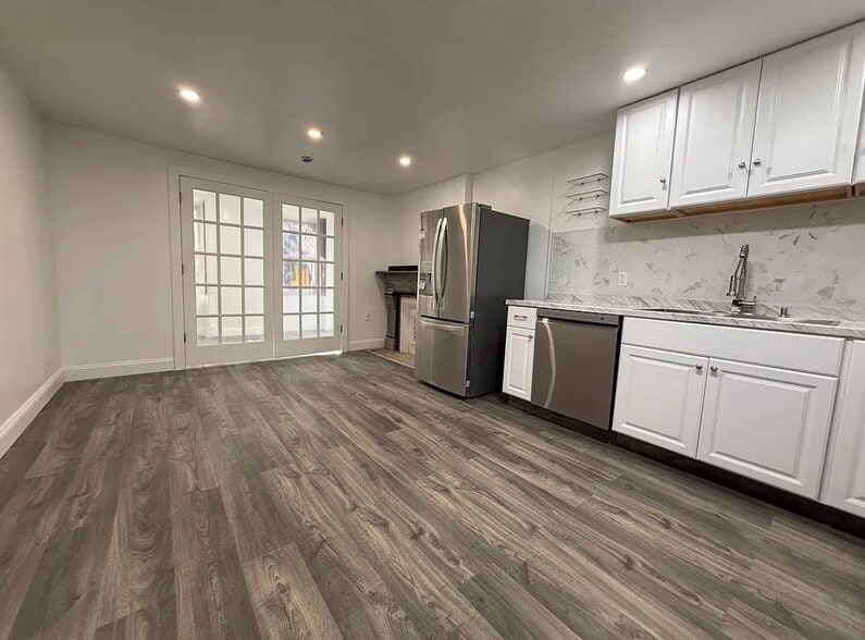 Building Photo - 31 Herkimer St