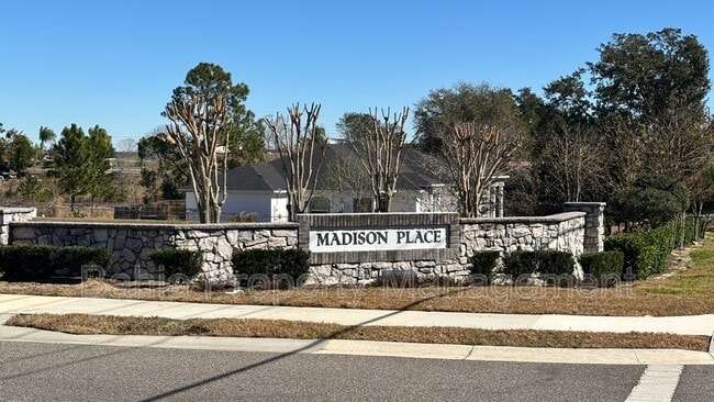 Building Photo - 912 Grandin St