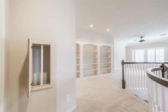 Building Photo - 12411 Santiago Cove Ln