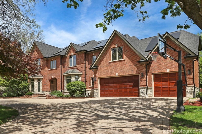 Building Photo - 1400 Banbury Rd