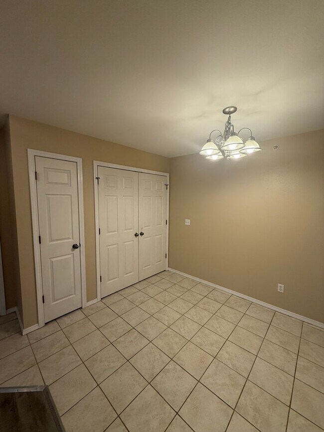 Building Photo - One bedroom One bath apartment at Clifton Heights located on 3 floor