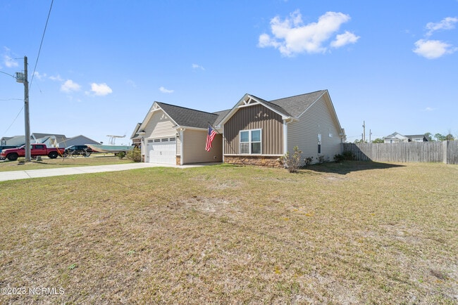 Building Photo - 202 Chestwood Dr