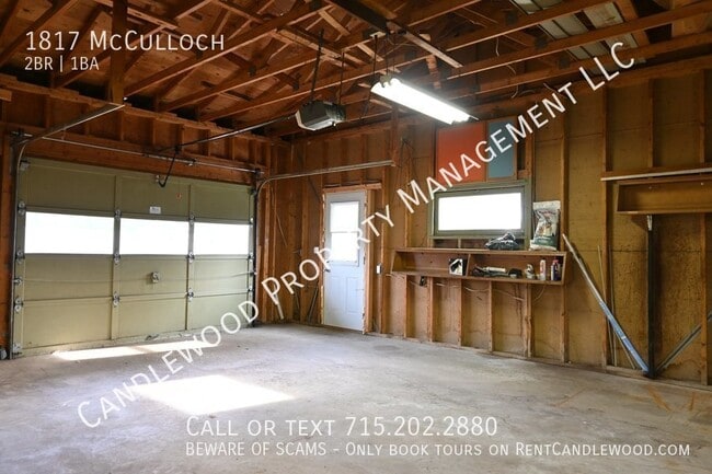 Building Photo - Pet Friendly 2-Bedroom Home w/ Garage & La...
