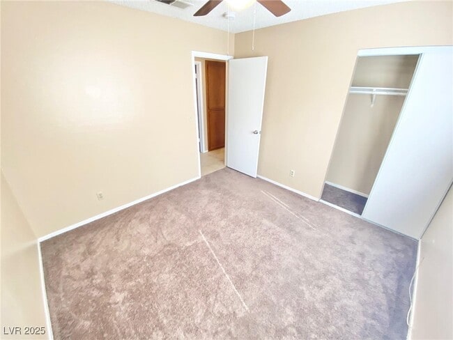 Building Photo - 4420 Faberge Ave