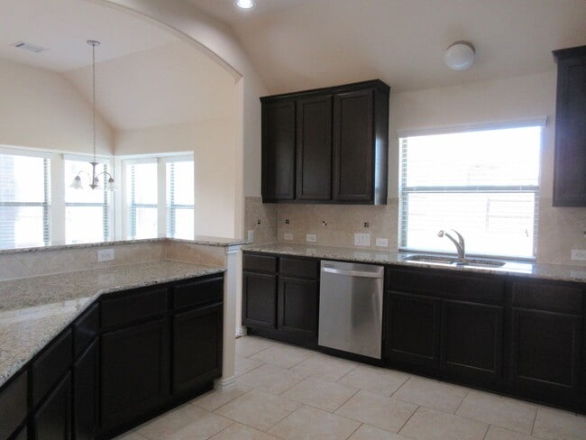 Building Photo - Four Bedroom Home in Round Rock - Paloma Lake