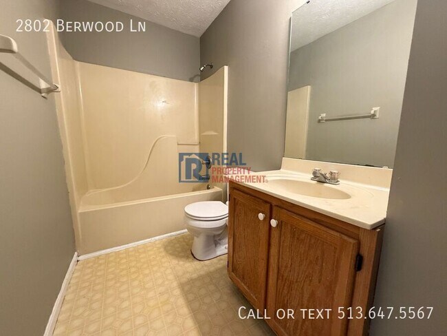 Building Photo - 2802 Berwood Ln