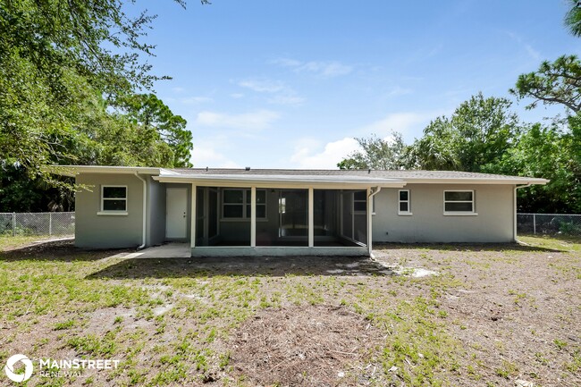 Building Photo - 1606 Banyan Dr