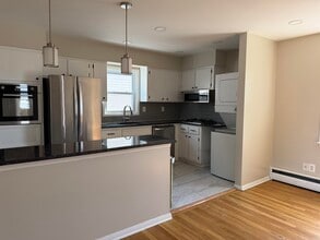 Building Photo - 54 Brighton Ave