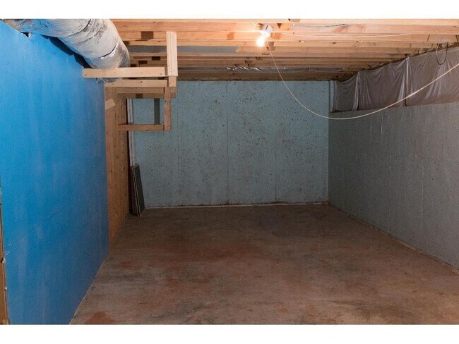 Building Photo - 1995 Holly Cove Rd