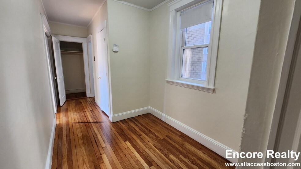 Building Photo - 1179 Boylston St
