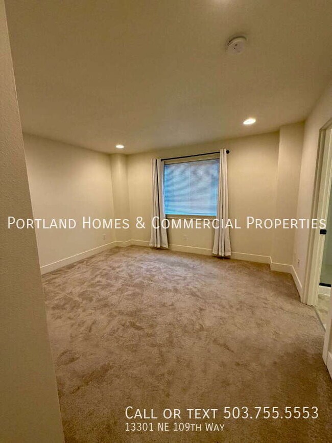 Building Photo - 13301 NE 109th Wy