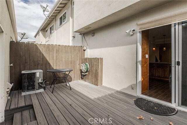 Building Photo - 4546 Bates Dr