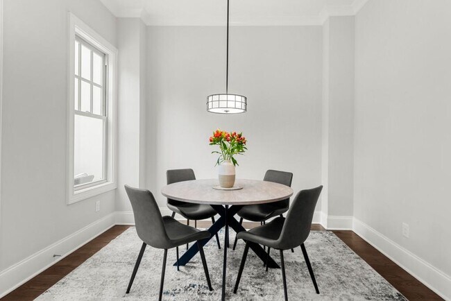 Building Photo - 2045 Bellrick Rd NW