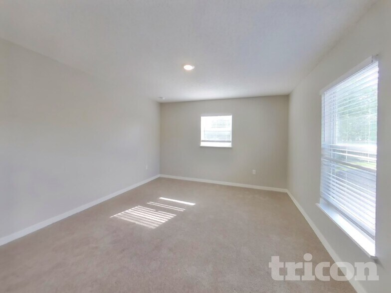 Building Photo - 3005 Whispering Trails Dr