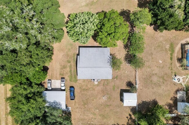 Building Photo - 39953 Sunburst Dr