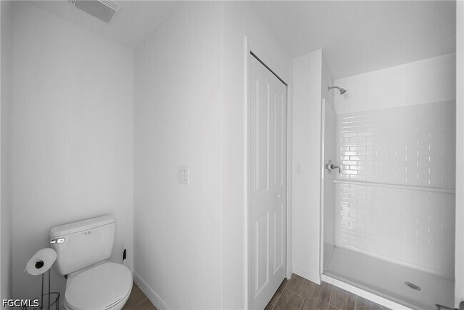 Building Photo - 2815 24th St W