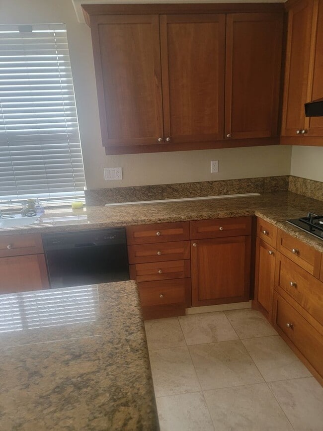 Building Photo - BEAUTIFUL 4 bed/4.0 Bath in the desirable community of Aliso Viejo