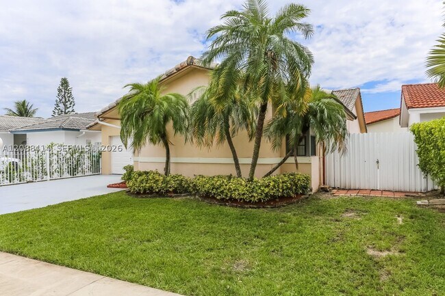 Building Photo - 4705 SW 143rd Ave