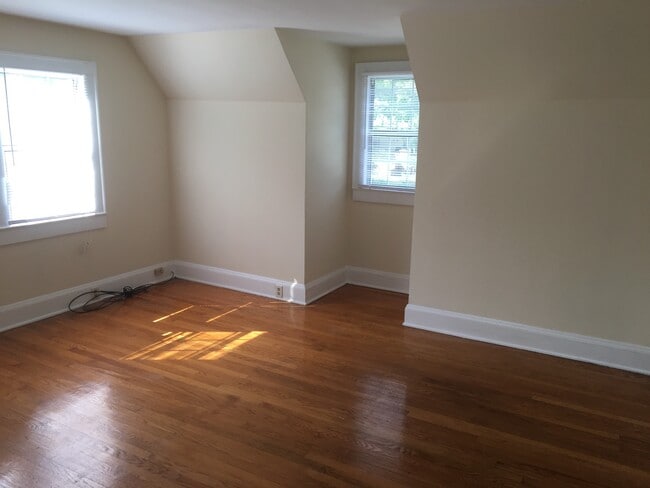 Primary Photo - 170 20th St NE