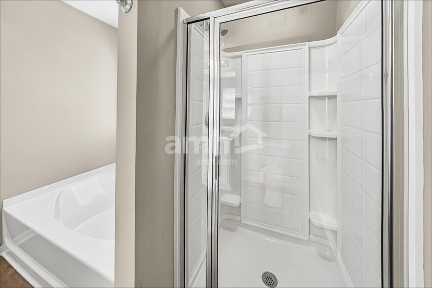 Building Photo - 424 Elderberry Way