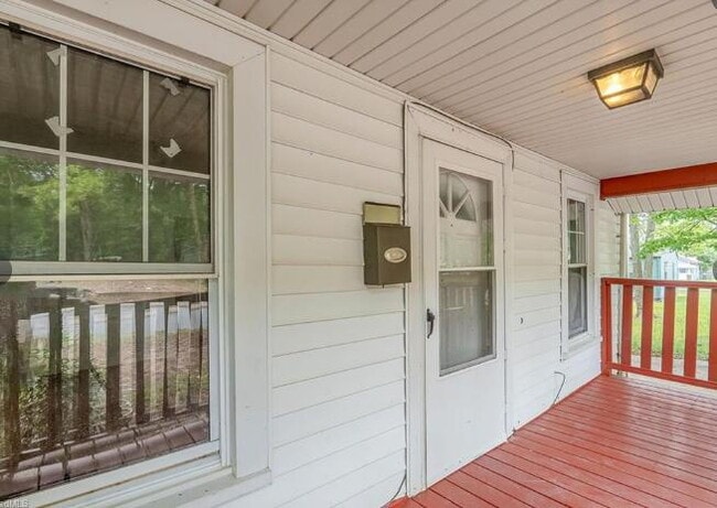 Building Photo - "Charming 2-Bedroom Gem on Junia Avenue – Cozy Living in Winston-Salem!" Available on 07/20/2026