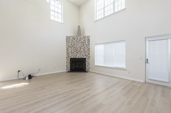 Building Photo - 5907 Landerwood Dr