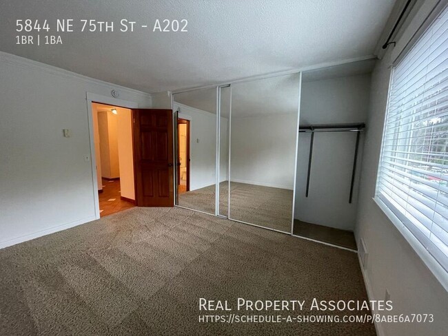 Building Photo - Pet Friendly 1 bed condo (incl:WSG + 1 par...