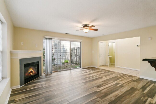 Building Photo - 38 Angelia Way