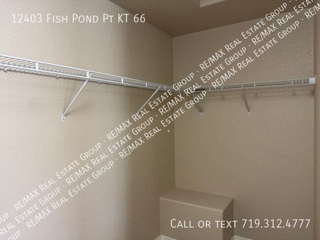 Building Photo - 12403 Fish Pond Point