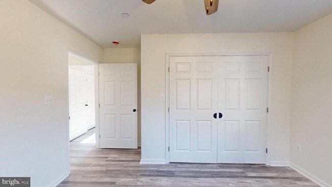 Building Photo - 40750 King Dr