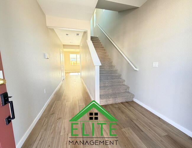 Building Photo - Located in the newly developed Park Place ...