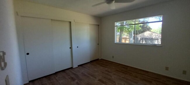 Building Photo - 541 Cappella Dr
