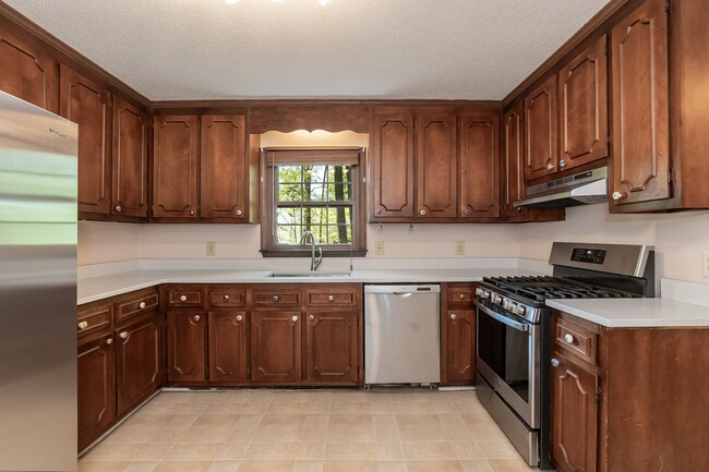 Building Photo - Sourwood