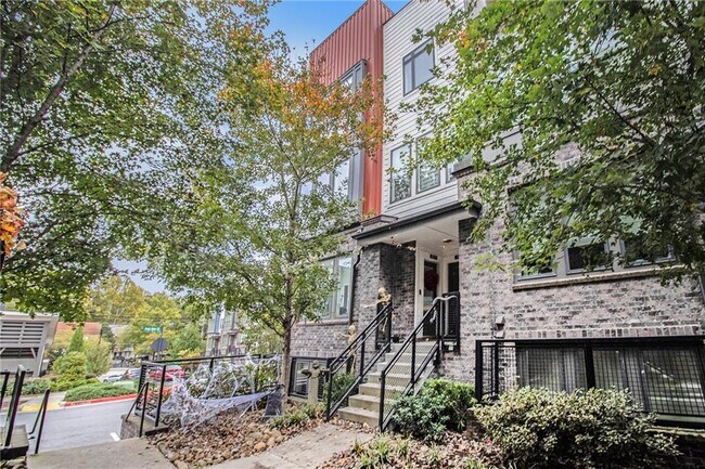 Building Photo - 395 Pratt Dr SE