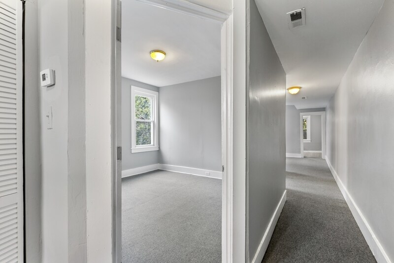 Building Photo - 1615 N Hilton St